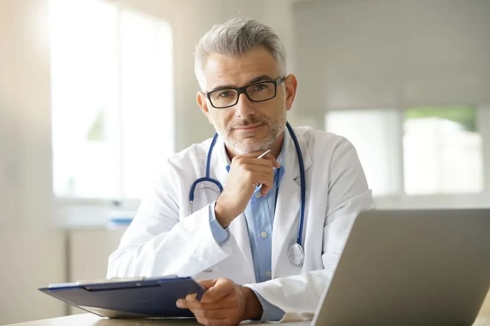 Jaki lekarz leczy trzustkę i jak uniknąć poważnych problemów zdrowotnych?